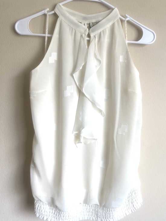 Guess Tops - NWT Guess Ivory Lace Back Halter Blouse Sleeveless Smocked Hem Top M